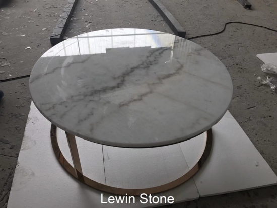 mesa redonda de mármol